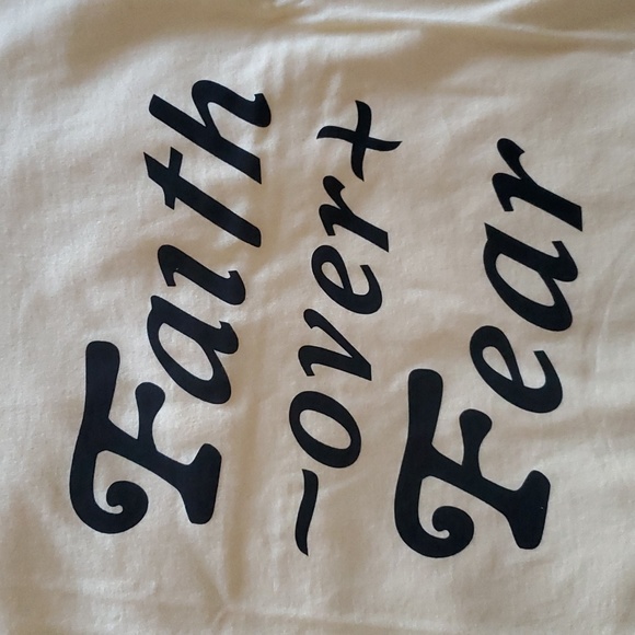 NWOT Nordstrom Abound "Faith over Fear" Boxy Graphic Tee Size Med - Picture 5 of 5